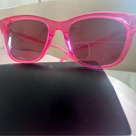 St Laurent fucsia acetate framed sunglasses - Picture 3 of 3